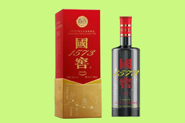巴彦淖尔回收国窖1573.jpg
